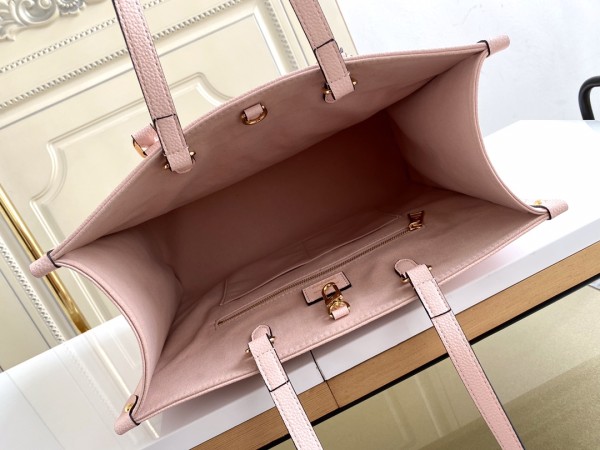  Handbag   Louis Vuitton  M45717   size  34*12*26  cm