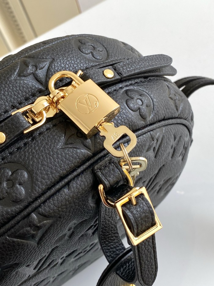  Handbag   Louis Vuitton   M45167   size  20x22.5x8  cm