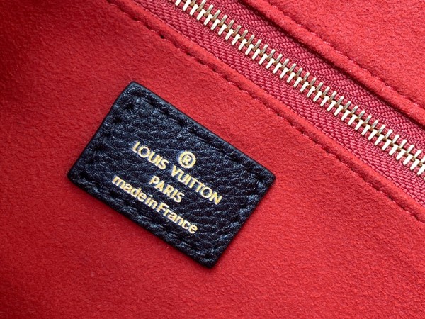  Handbag   Louis Vuitton  M45659  size  25x19x11.5  cm