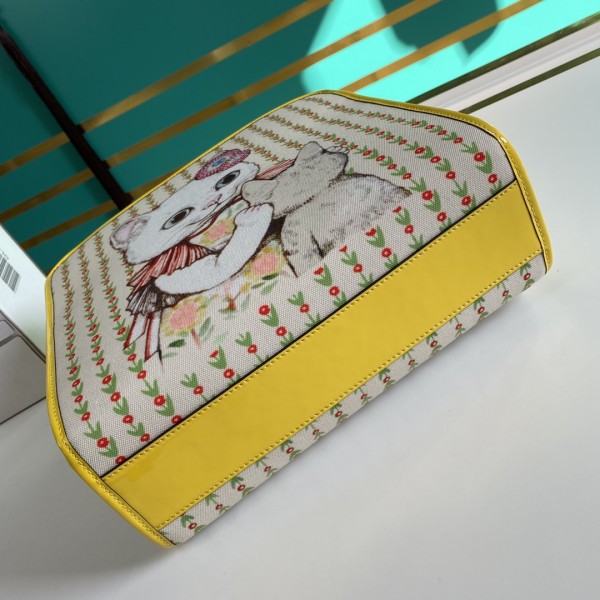  Handbag   Gucci   605614  size  28*26.5*9  cm