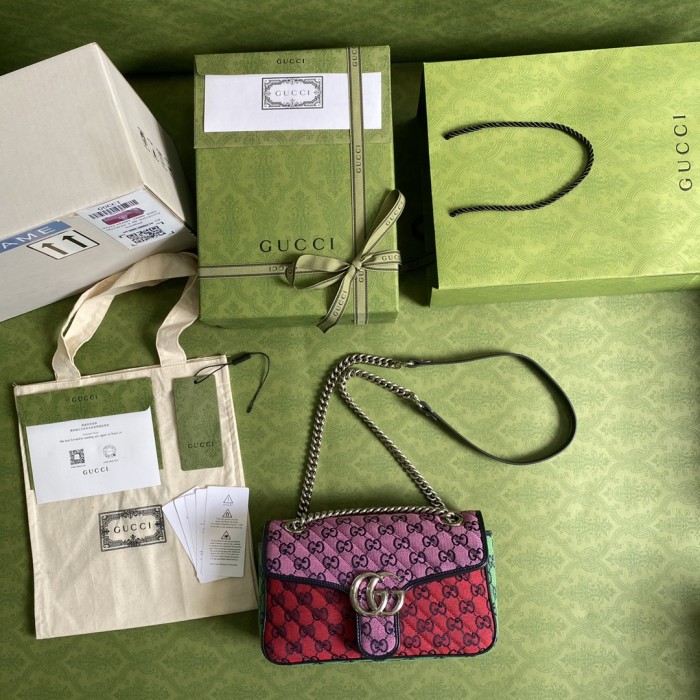  Handbag   Gucci  443497  size  26*15*7  cm 