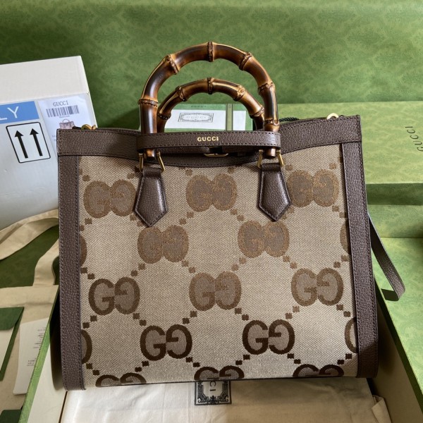 Handbag   Gucci   655658  size  35*30*14  cm