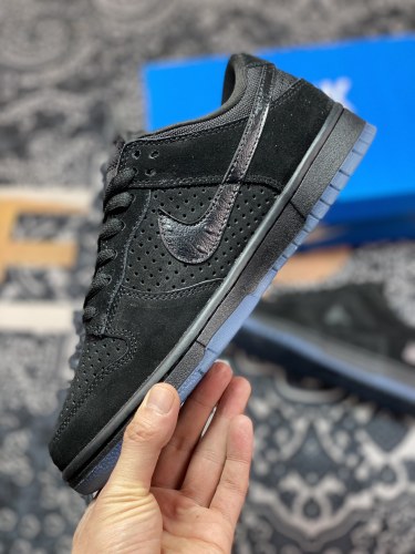 Nike Dunk Low SP Undefeated 5 On It Black
