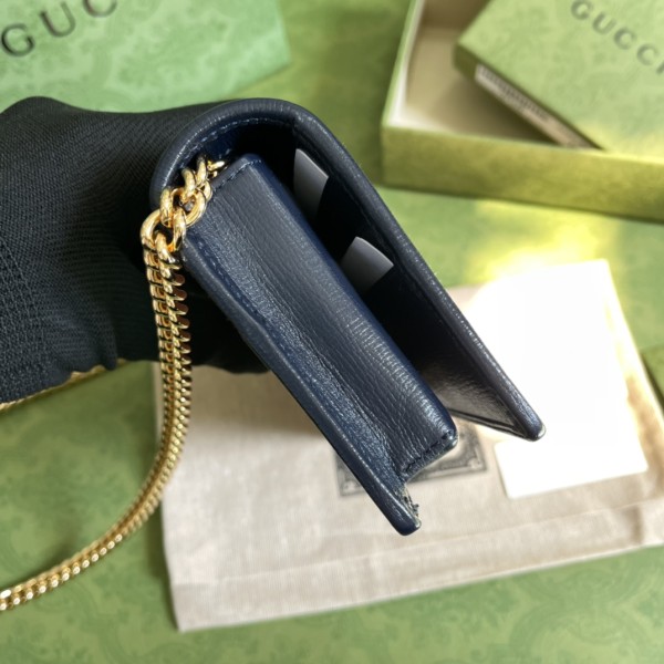 Handbag   Gucci  621892  size  19*10*4  cm