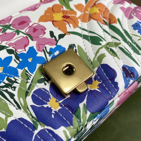  Handbag   Gucci  446744  size  22*13*6  cm 