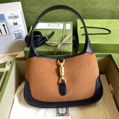  Handbag   Gucci  636706   size  28*19*4.5  cm