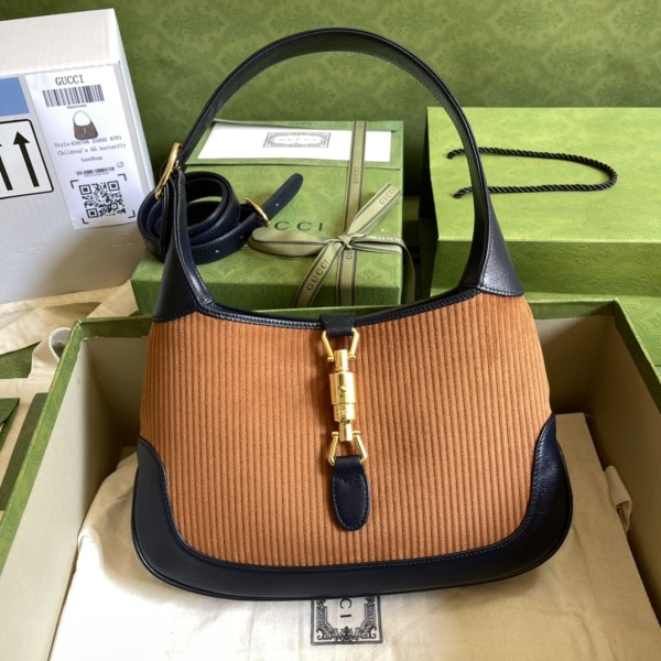  Handbag   Gucci  636706   size  28*19*4.5  cm