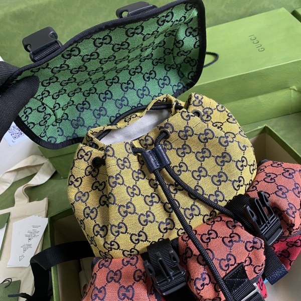  Handbag    Gucci   658783  size  21*30*11.5  cm