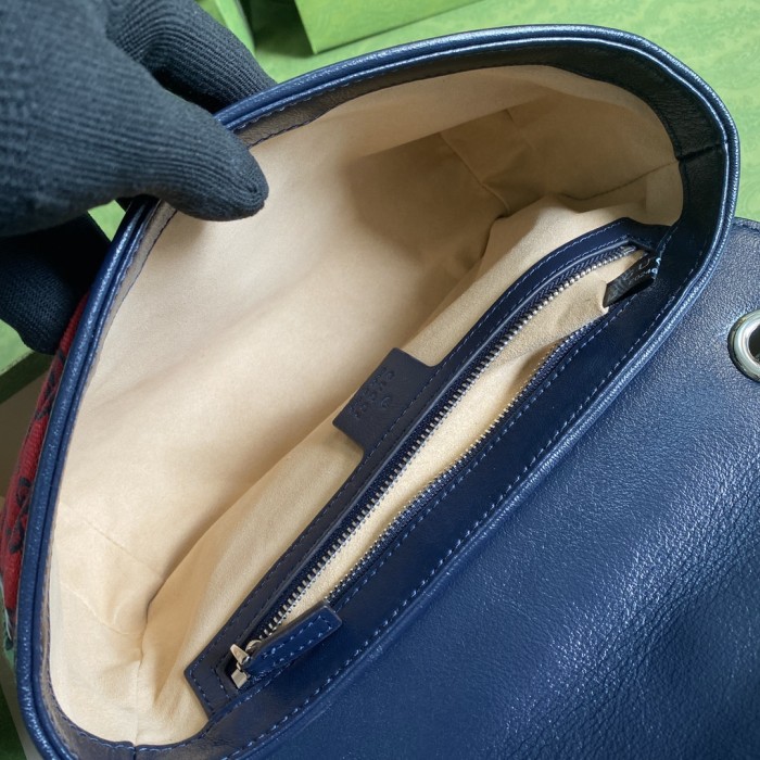  Handbag   Gucci  443497  size  26*15*7  cm 