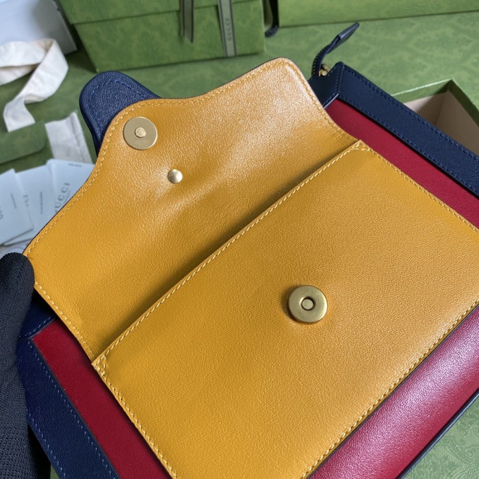 Handbag   Gucci  648999   size  28*21*7.5   cm