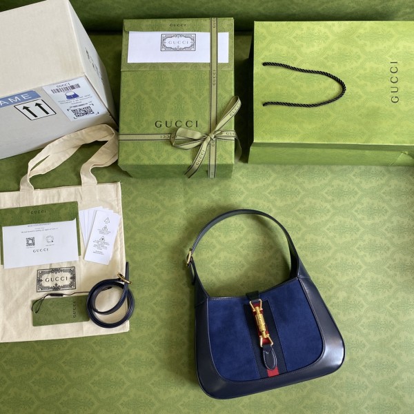 Handbag    Gucci   636709    size  28*19*4.5  cm