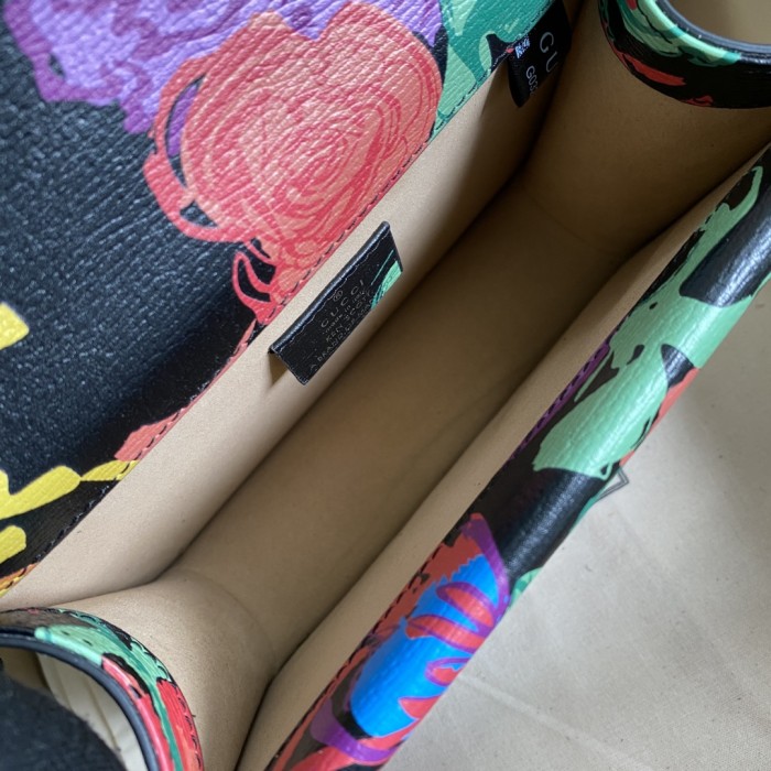  Handbag  Gucci  421970    size  20*15.5*5  cm  