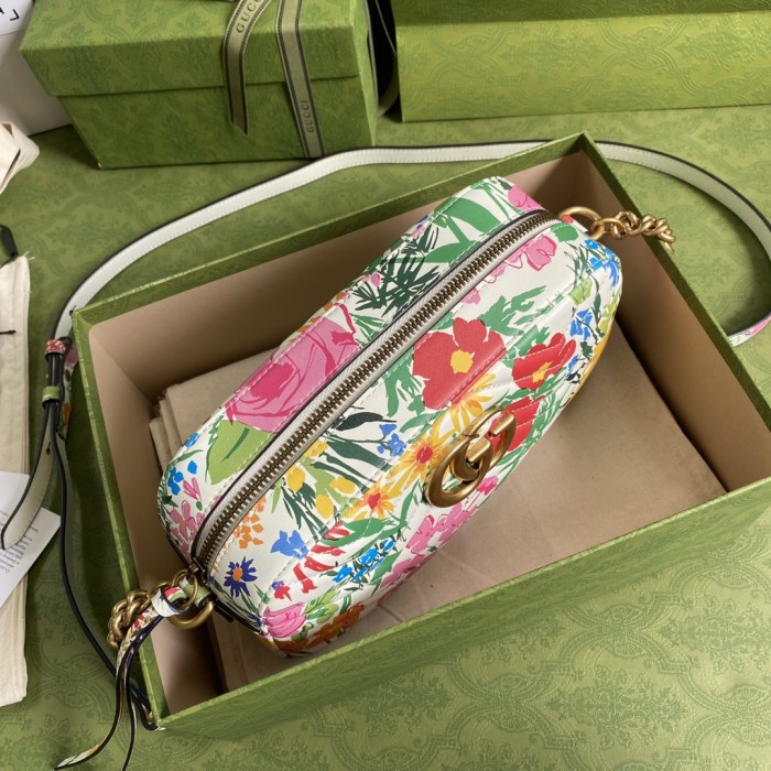 Handbag    Gucci   447632  size  24*13*7  cm