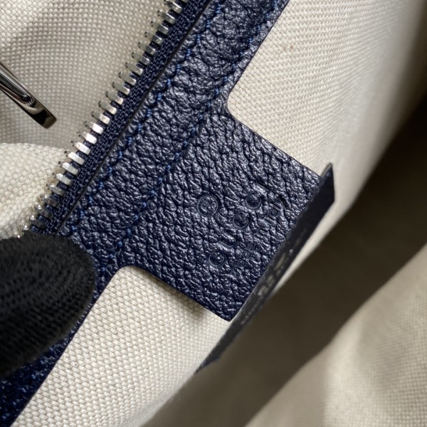 Handbag  Gucci   659980  size  43*34*18.5  cm 