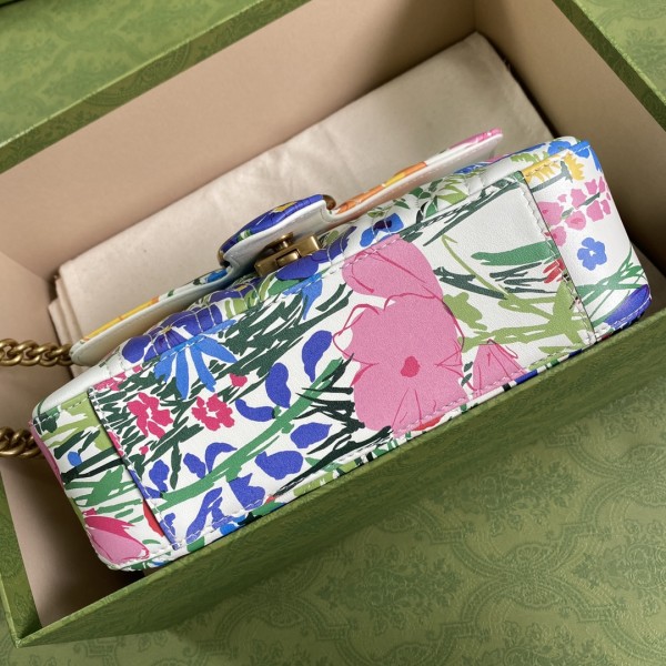  Handbag   Gucci  446744  size  22*13*6  cm 