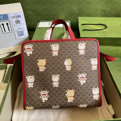  Handbag   Gucci  612992  size  28*25*11  cm