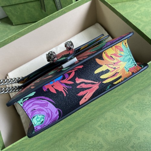  Handbag  Gucci  421970    size  20*15.5*5  cm  