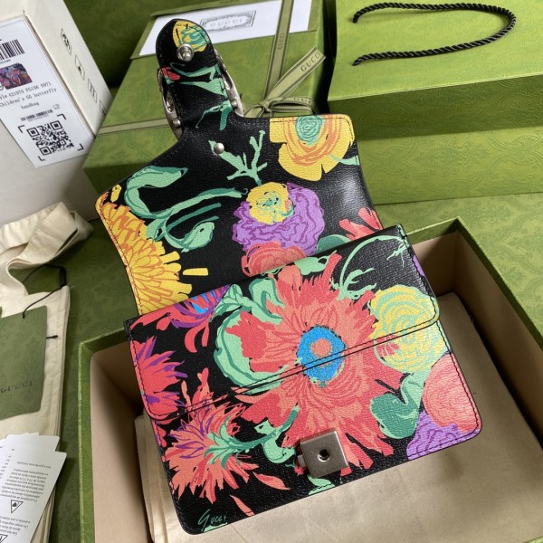  Handbag  Gucci  421970    size  20*15.5*5  cm  