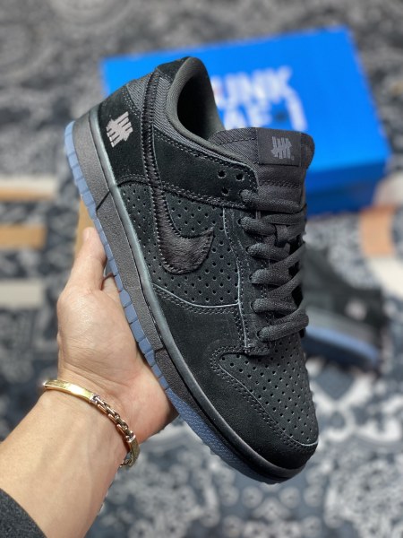 Nike Dunk Low SP Undefeated 5 On It Black
