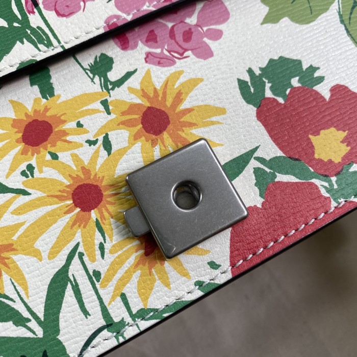  Handbag   Gucci  421970  size  20*15.5*5  cm