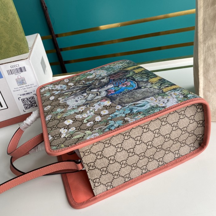  Handbag   Gucci   612992  size  28*25*11  cm