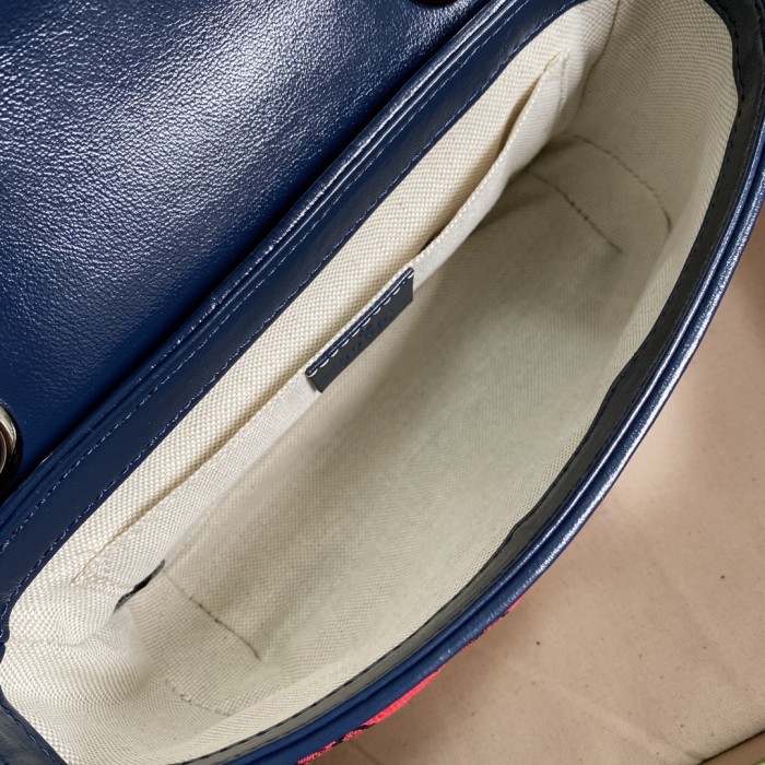  Handbag   Gucci  446744  size  22*13*6  cm 