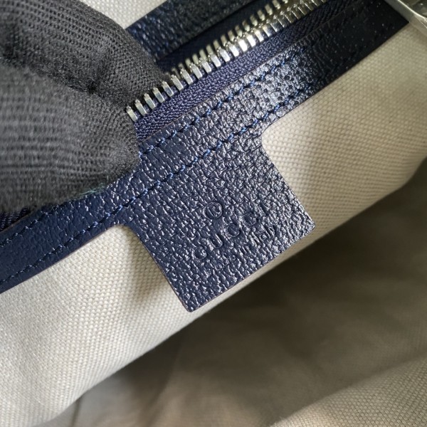  Handbag    Gucci   658783  size  21*30*11.5  cm