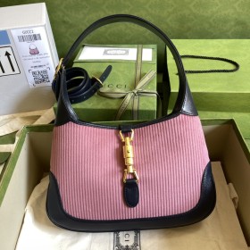  Handbag   Gucci  636706   size  28*19*4.5  cm