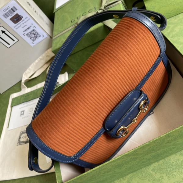  Handbag  Gucci  602204   size   25*18*8  cm