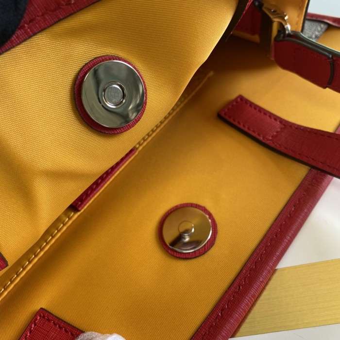 Handbag   Gucci   612992  size  28*25*11  cm 