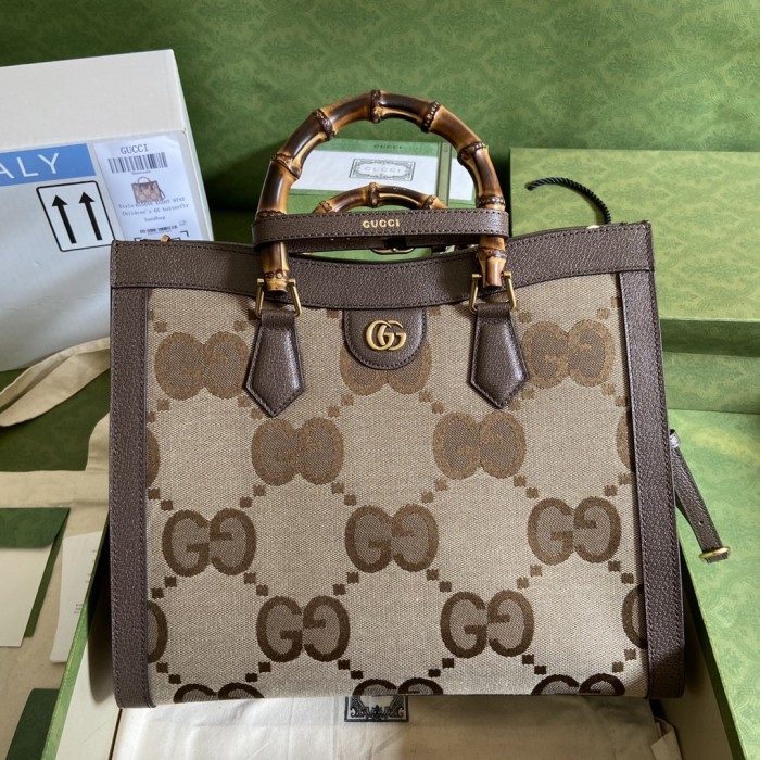 Handbag   Gucci   655658  size  35*30*14  cm
