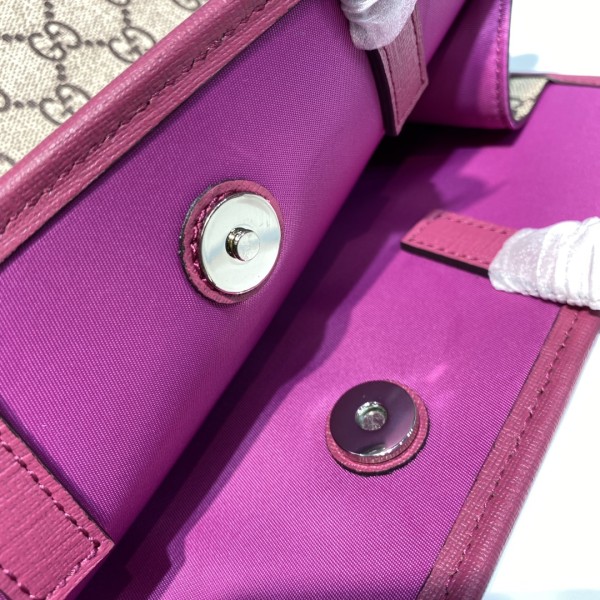  Handbag   Gucci  605614  size  28*25*11  cm