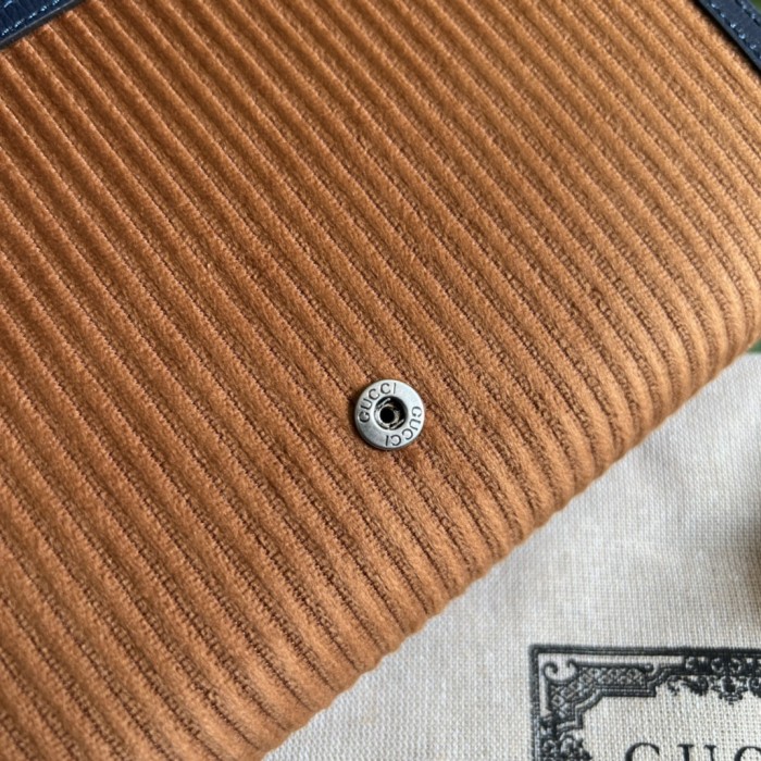 Handbag   Gucci  401231  size  20*13.5*3  cm