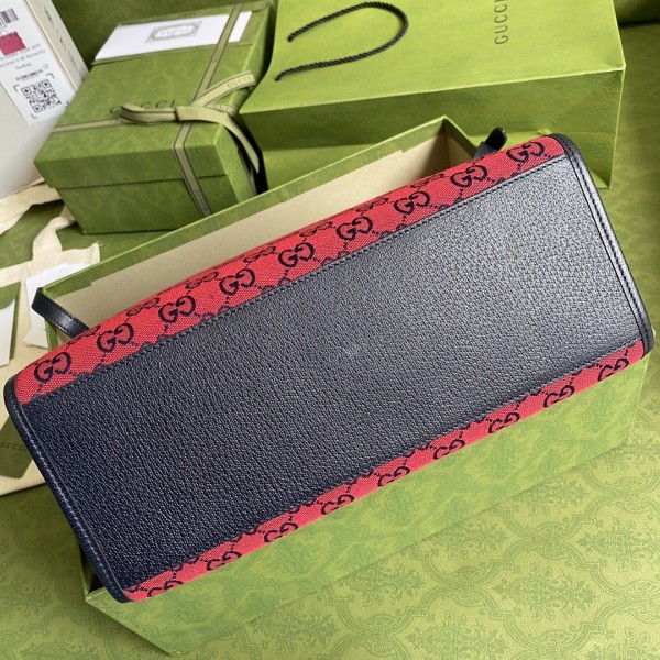  Handbag   Gucci   size  31*26*14  cm