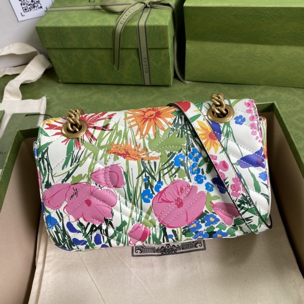  Handbag   Gucci  446744  size  22*13*6  cm 