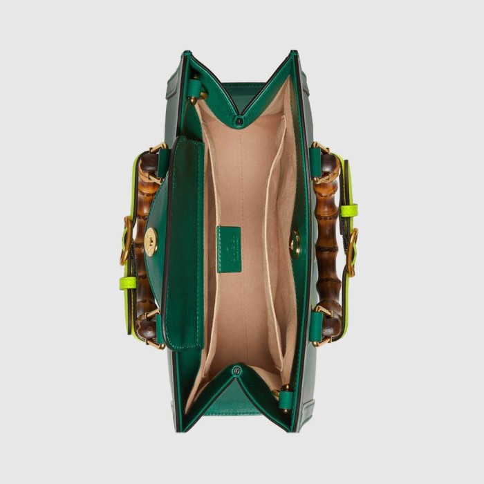  Handbag   Gucci   660195   size  27*24*11  cm