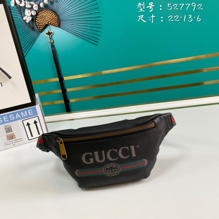  Handbag   Gucci   527792  size   22*13*6  cm