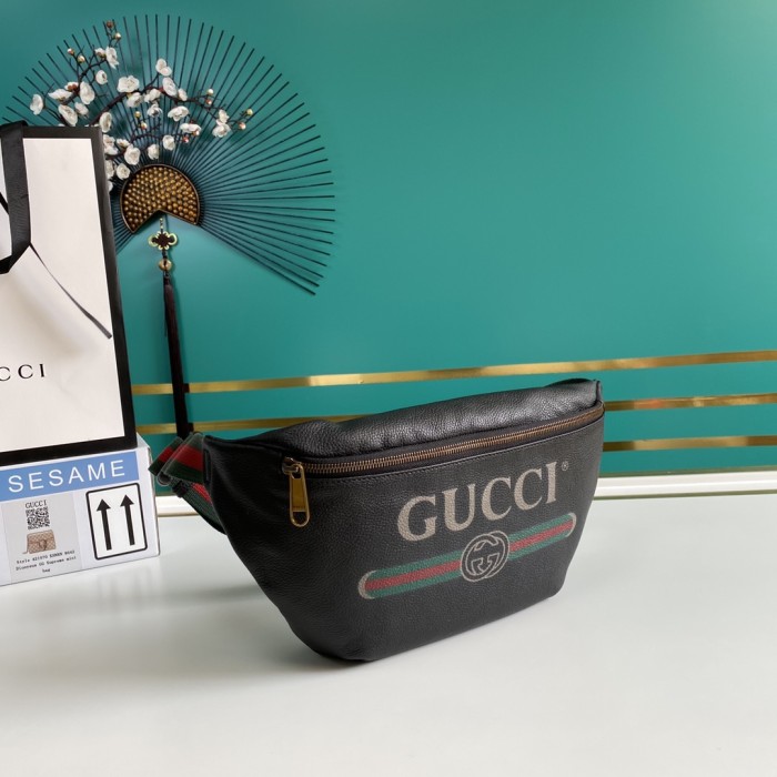  Handbag   Gucci   493869   size  28*17.5*7.6  size 
