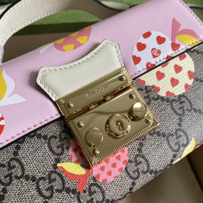  Handbag  Gucci  652683   size  18*10*5  cm