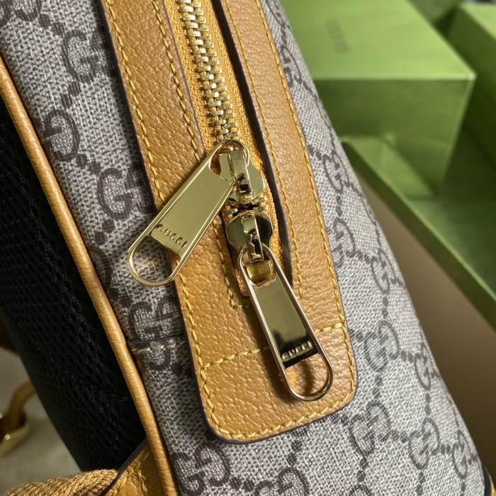 Handbag    Gucci  647816   size  22*29*15 cm  