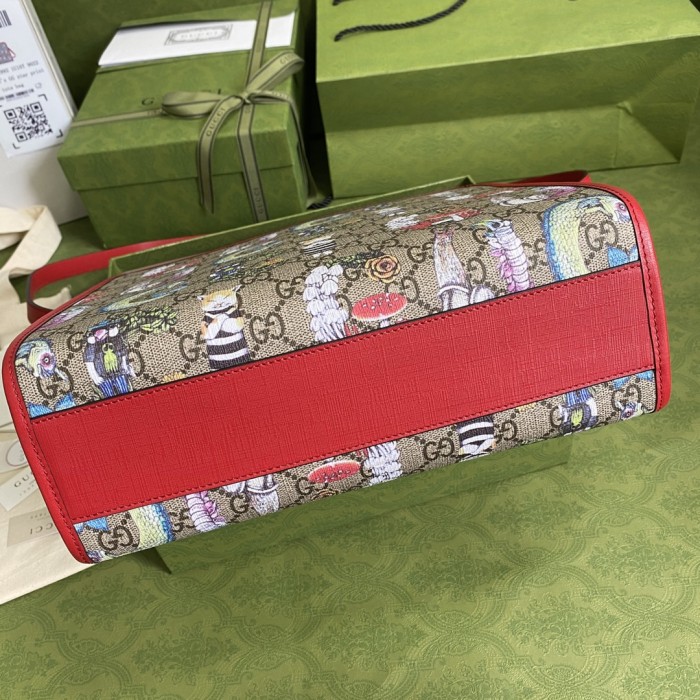  Handbag   Gucci  612992  size  28*25*11  cm  