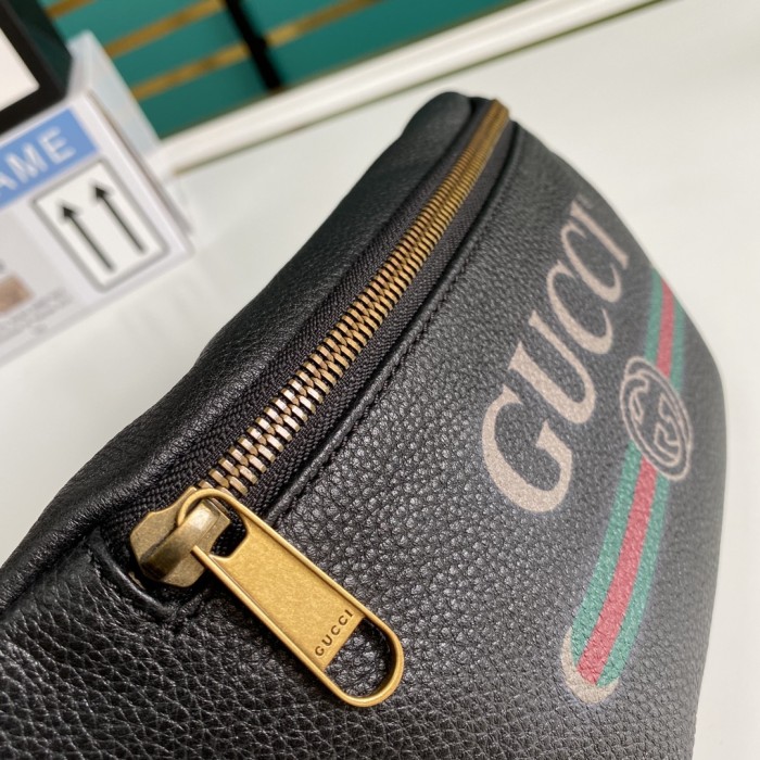 Handbag   Gucci   527792  size   22*13*6  cm