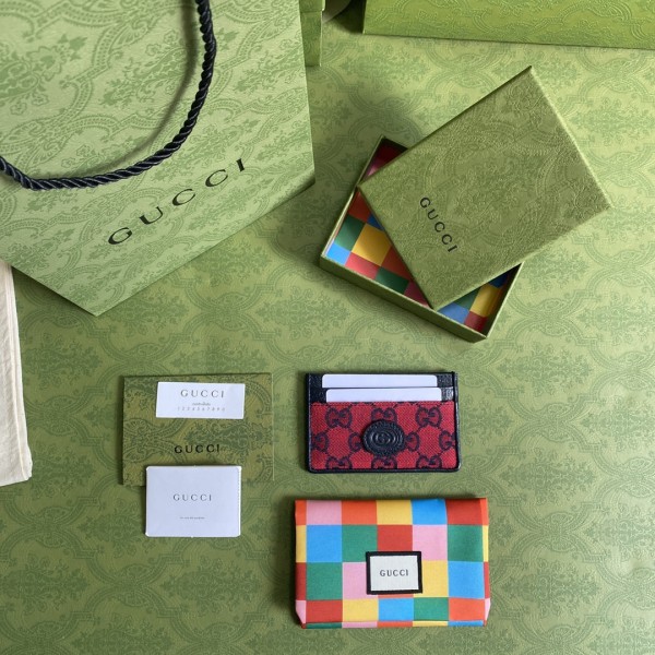  Handbag   Gucci   661101  size  10*7.5  cm