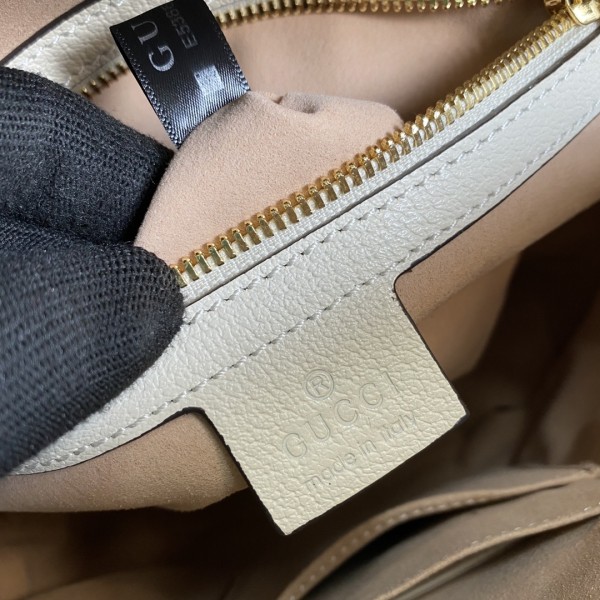 Handbag  Gucci   552884  size  22*29*12  cm