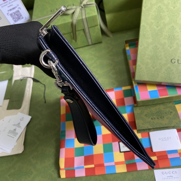  Handbag    Gucci  657581   size  30*25*1.5  cm 