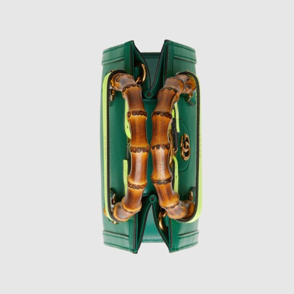  Handbag   Gucci  655661  size  20*16*10 cm