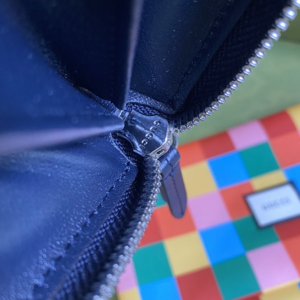  Handbag   Gucci  443123  size   19*10.5*2.5  cm  