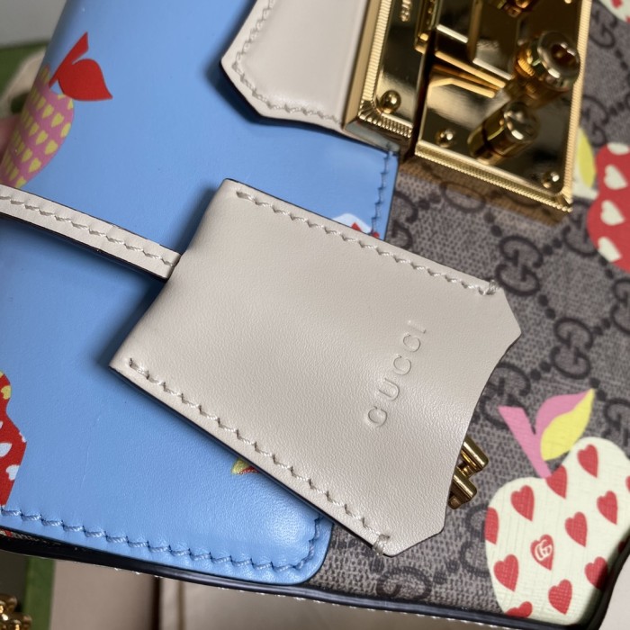  Handbag   Gucci  603221   size   24*17*10  cm 