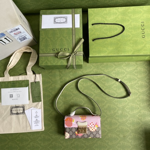  Handbag  Gucci  652683   size  18*10*5  cm