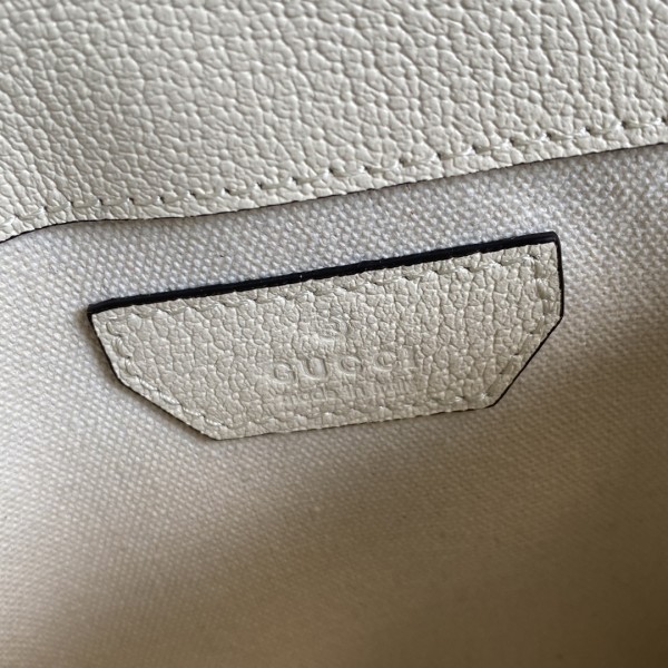 Handbag   Gucci  674081  size  22*17*3.5  cm  